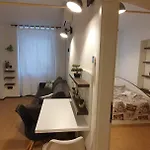 Apartma Station Between Dragon And Triple Bridges *