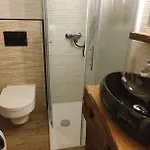 Apartma Station Between Dragon And Triple Bridges *