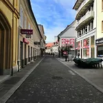 Station Between Dragon And Triple Bridges Apartma