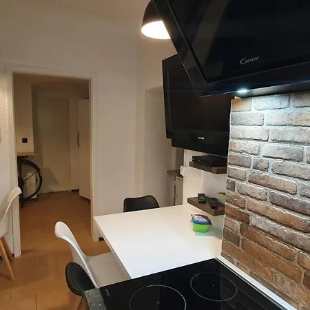 Station Between Dragon And Triple Bridges Apartment *