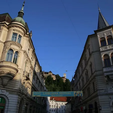 Apartment Station Between Dragon And Triple Bridges Ljubljana