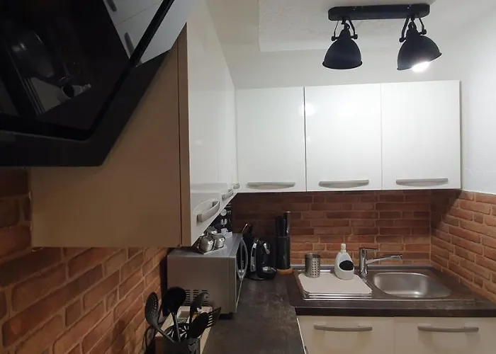 Station Between Dragon And Triple Bridges Apartament Lublana