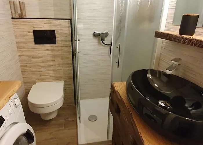 アパート Station Between Dragon And Triple Bridges *