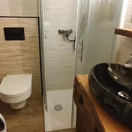 Lägenhet Station Between Dragon And Triple Bridges *